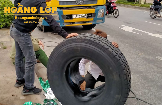 Cứu hộ lốp ô tô tại hà nội với giá thấp nhất hiện nay