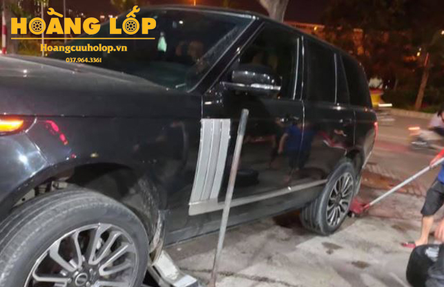 Tổng quan về tình trạng cứu hộ lốp ô tô Hà Nội