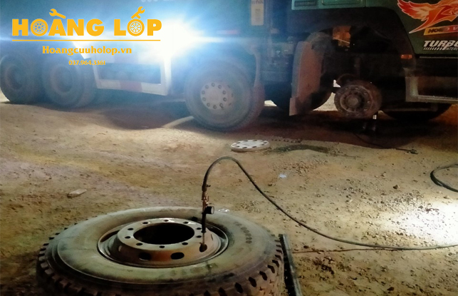 Cứu hộ lốp ô tô Thanh Xuân Hà Nội 24/24