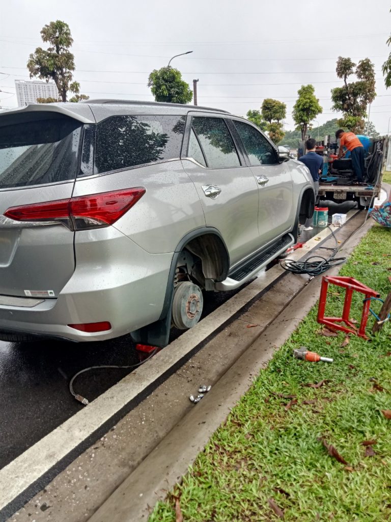 Cứu hộ lốp mỹ đình 24H