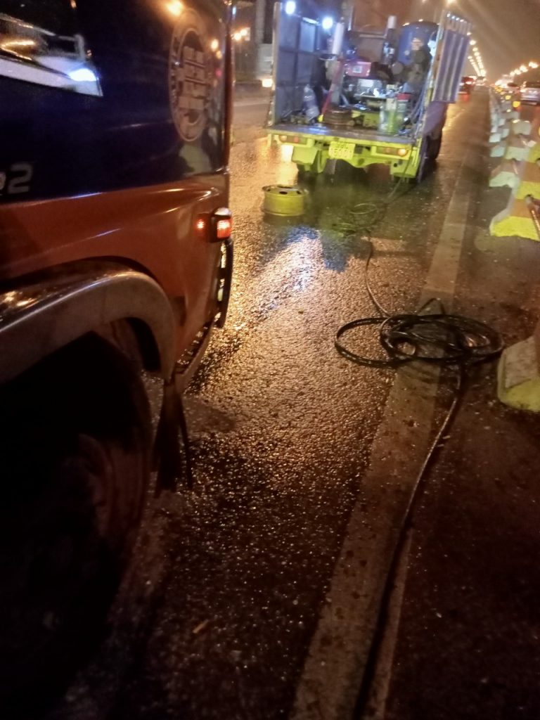 Cứu hộ lốp gần nhất - Vá lốp ô tô gần nhất 24H