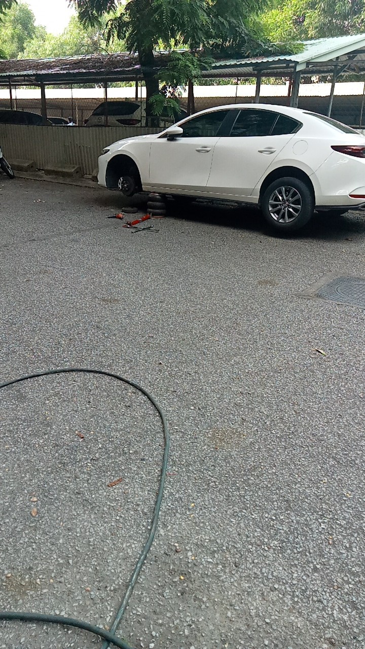 Dịch vụ Vá lốp oto hà đông 24/24 hàng đầu Việt Nam