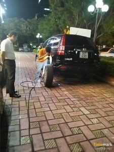 Vá lốp ô tô Giảng Võ