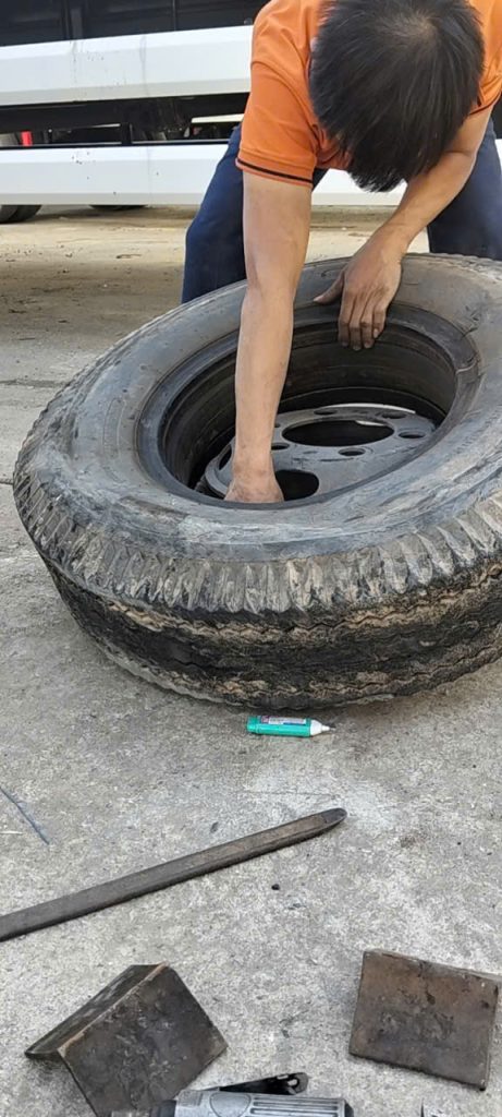 Vá lốp ô tô Mỹ Đình,