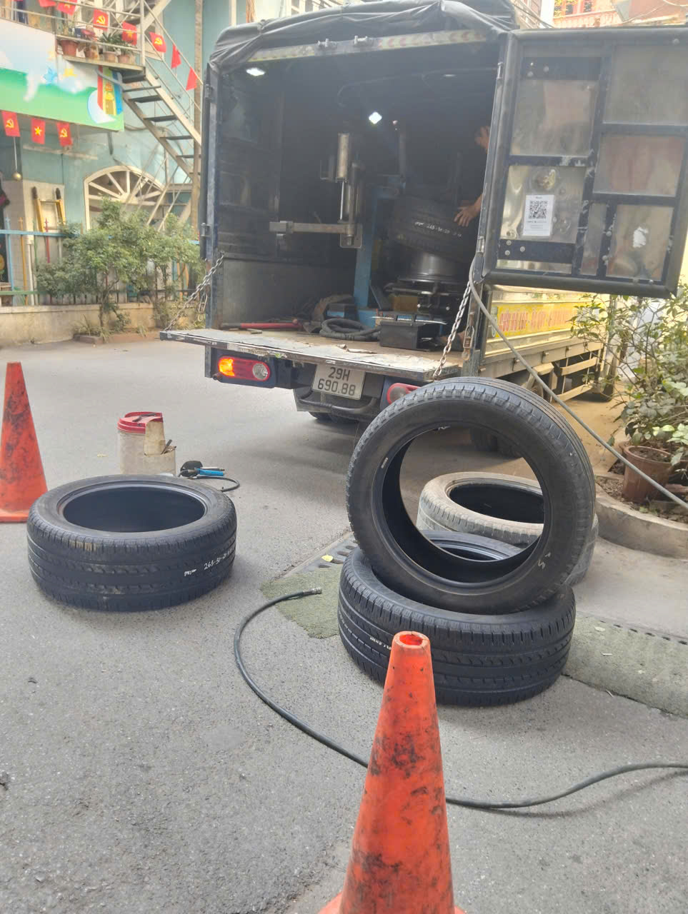 Dịch vụ vá xe lưu động Nam Từ Liêm là giải pháp hoàn hảo