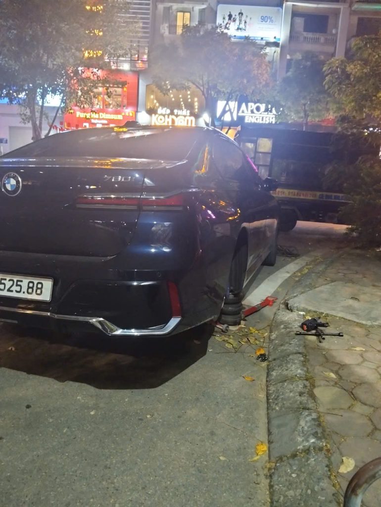 Làm lốp ô tô Tây Hồ