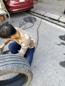 Hà Nội Là Nơi Có Nhu Cầu Dịch Vụ Cứu Hộ Lốp Giá Rẻ Lớn