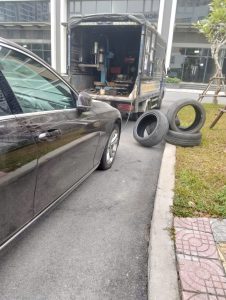 Dịch vụ vá xe lưu động Mỹ Đình sẽ giúp bạn khắc phục vấn đề nhanh chóng và tiện lợi